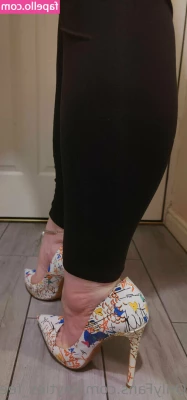 kayties_feet [ kayties-feet ] - Stream started at 06 20 2021 05 29 pm  Undressing  Showering and