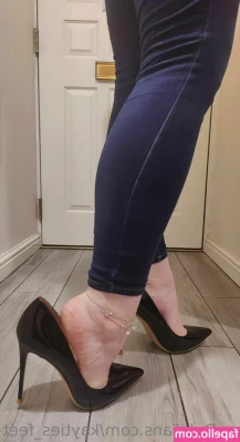 kayties_feet [ kayties-feet ] - Yes  that is where you belong