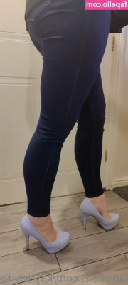 kayties_feet [ kayties-feet ] - Them baby blues