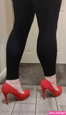 kayties_feet [ kayties-feet ] - Love my new underwear
