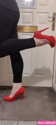 kayties_feet [ kayties-feet ] - Happy because I made it past hump day     If you re loving these