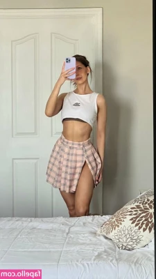Fitwaffle - This little elf is waiting for you to tell her what to do next 😈