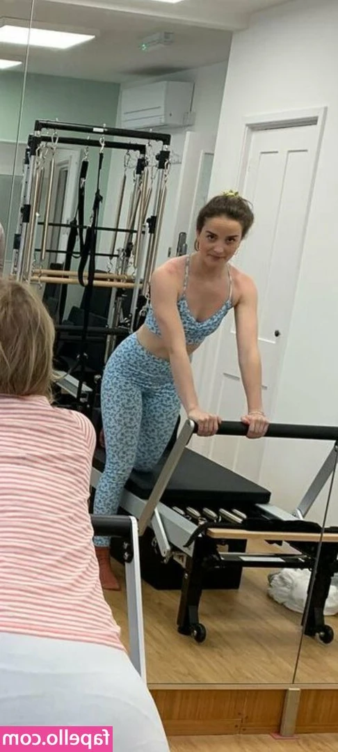 Catie Munnings [ catie-munnings ] - Gonna make a super hot and long face sitting video for purchase