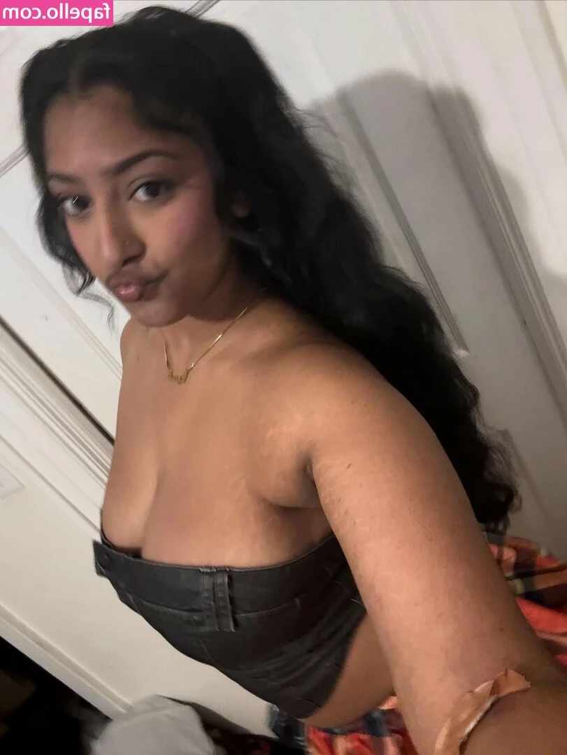 a.neesuh [ a-neesuh ] - Late night snack anyone? 🍼