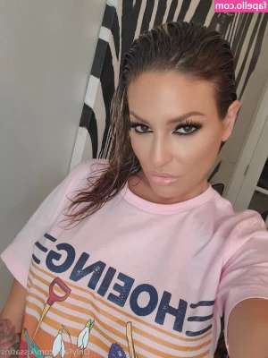 Kissasins - Imaging if you let your stèp sïs edge you with her oily beautiful
