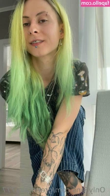 greenfairy777 - Time to hit the gym... get sweaty.. x
