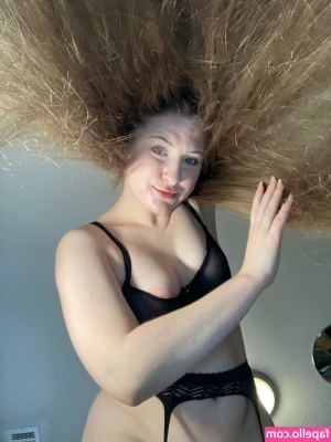 zeldaslonghair2 - Disponibili le versioni senza censura
