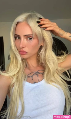 shiasnow - February 2019, while sexting on t.inder... lots of stories like that