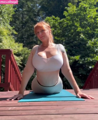 brynnwoods [ brynnwoods-1 ] - I wanna talk about how stinky my farts are with you so message me