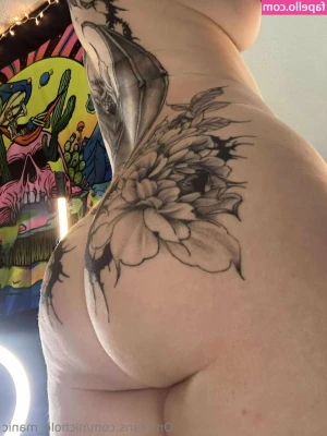 nichole_manic [ nichole-manic ] - 👩🏻‍🦱💋What kind of toy do you want to see me fuck my