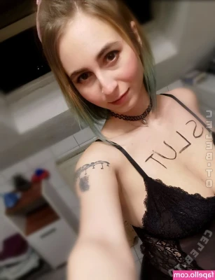 Naughtykitty - oh hi hehe 😘 can’t wait to see u in my live stream tomorrow at