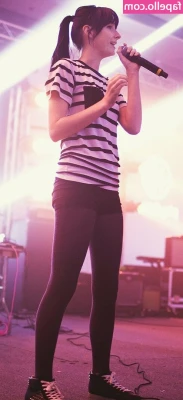 Tessa Violet [ tessa-violet ] - Do you like it when I use my hands like this? 🙈🙈