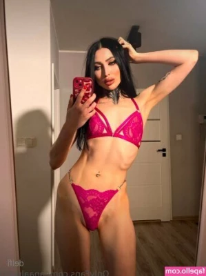 wifeydelfi - I think I need help getting dressed 🍑💕 (This would not upload