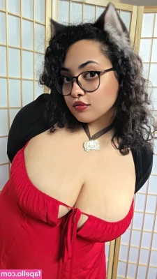 cinnamonbunfox - Happy Saturday papi! What I can do for you today?