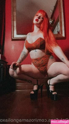 rosamagnoliaxo - Photographer: “TITS OUT!!!” Me: “SAY NO MORE”😈  part 1