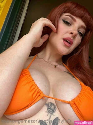 rosamagnoliaxo - fat asses make the world go round