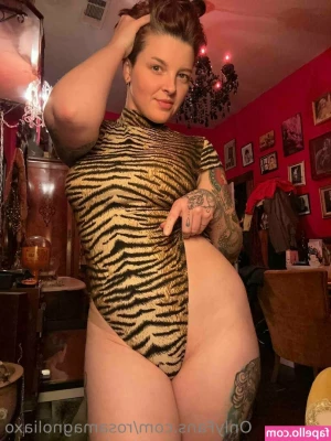 rosamagnoliaxo - someone needs to replace my fleshlight