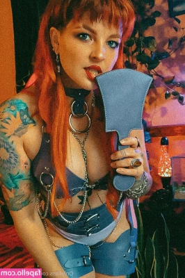 rosamagnoliaxo - Covered in lace