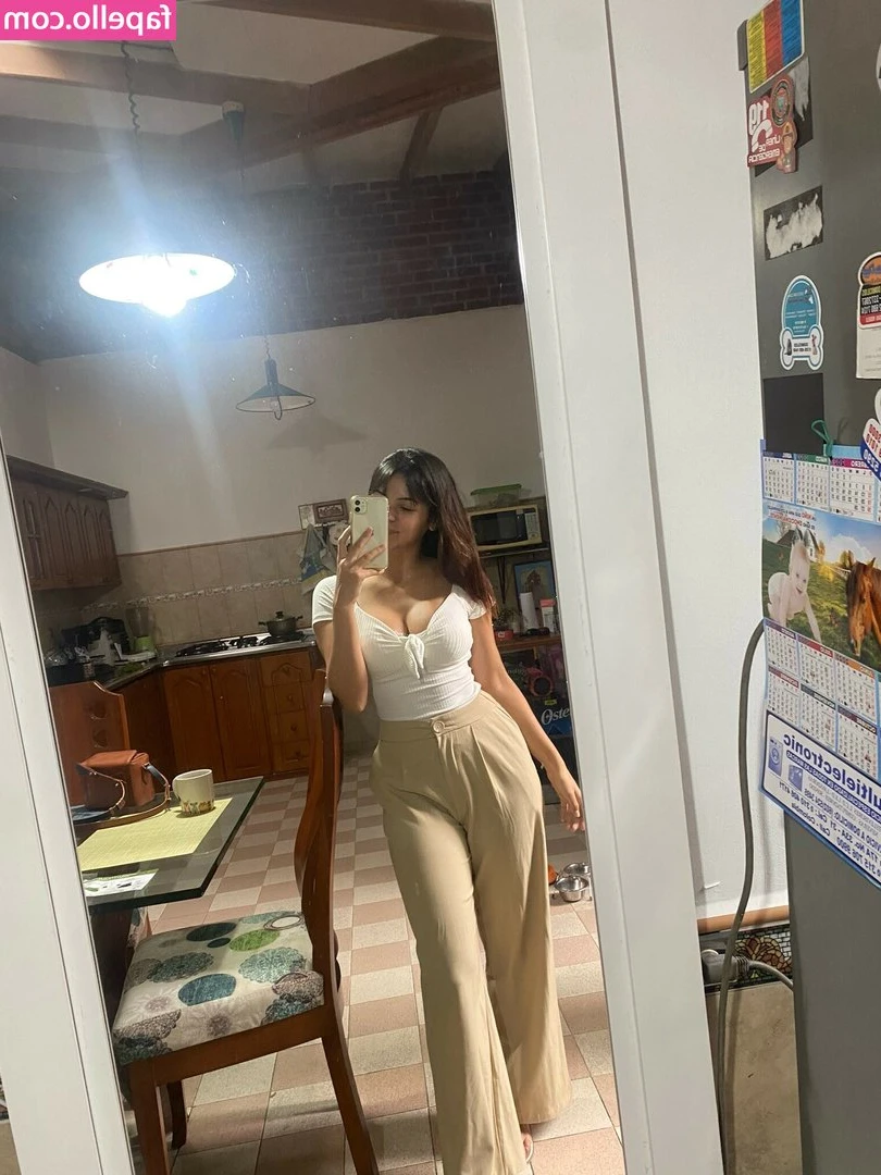 Ellen [ ellen-1 ] - ✨swipe✨