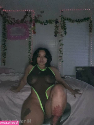 Ninawitanina - You like my boobs