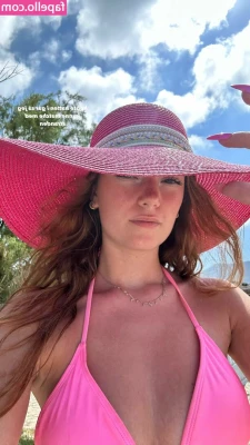 Jasmin Cyano [ jasmin-cyano ] - Hungry? your meal is waiting …😻