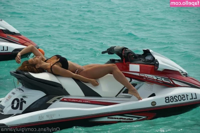 giulyanna - Oops their inside-out