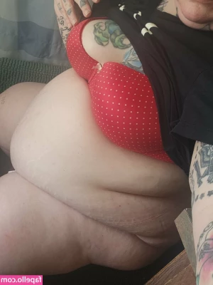 luxurynoir - Throwback pics from my highest weight