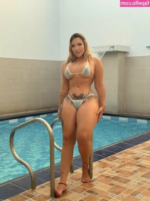 Fabiana Ríos [ fabiana-ros ] - With halloween approaching would anyone be interested in purchasing