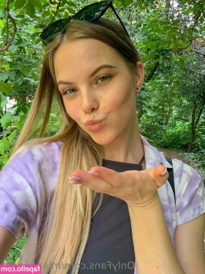 miaaangelll - Ready and waiting for you to start your week with me…can you cum