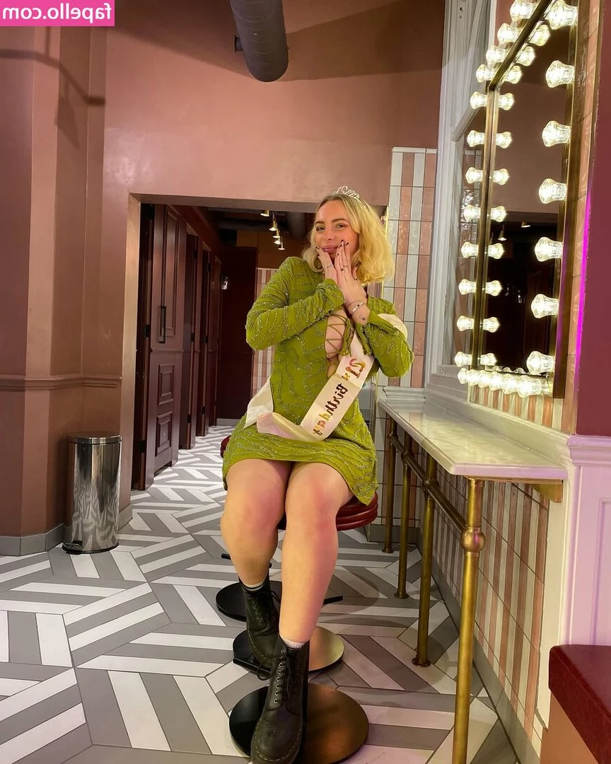 Beth.christie [ beth-christie ] - BAM BAM!