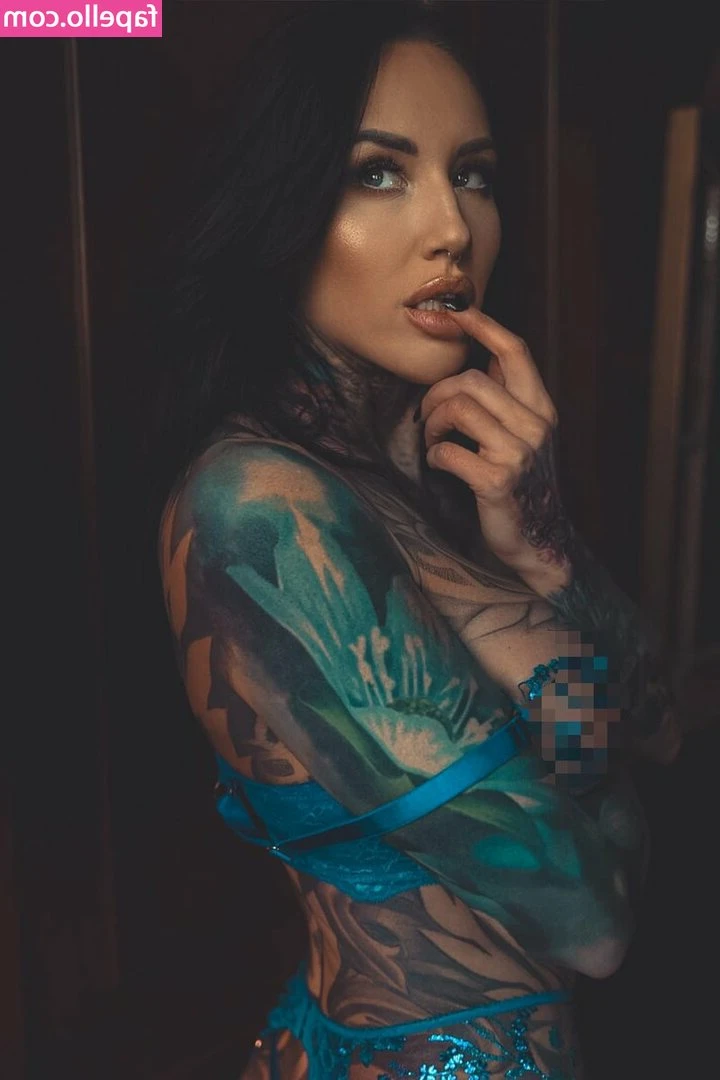 ladyemily_666 [ ladyemily-666 ] - New nipple rings. What ya think?