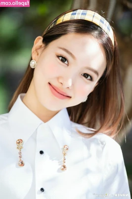 Im Nayeon [ im-nayeon ] - 3 diffrents colors🙈