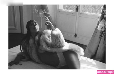 Amelia Grey Hamlin [ amelia-grey-hamlin ] - Who wants to play