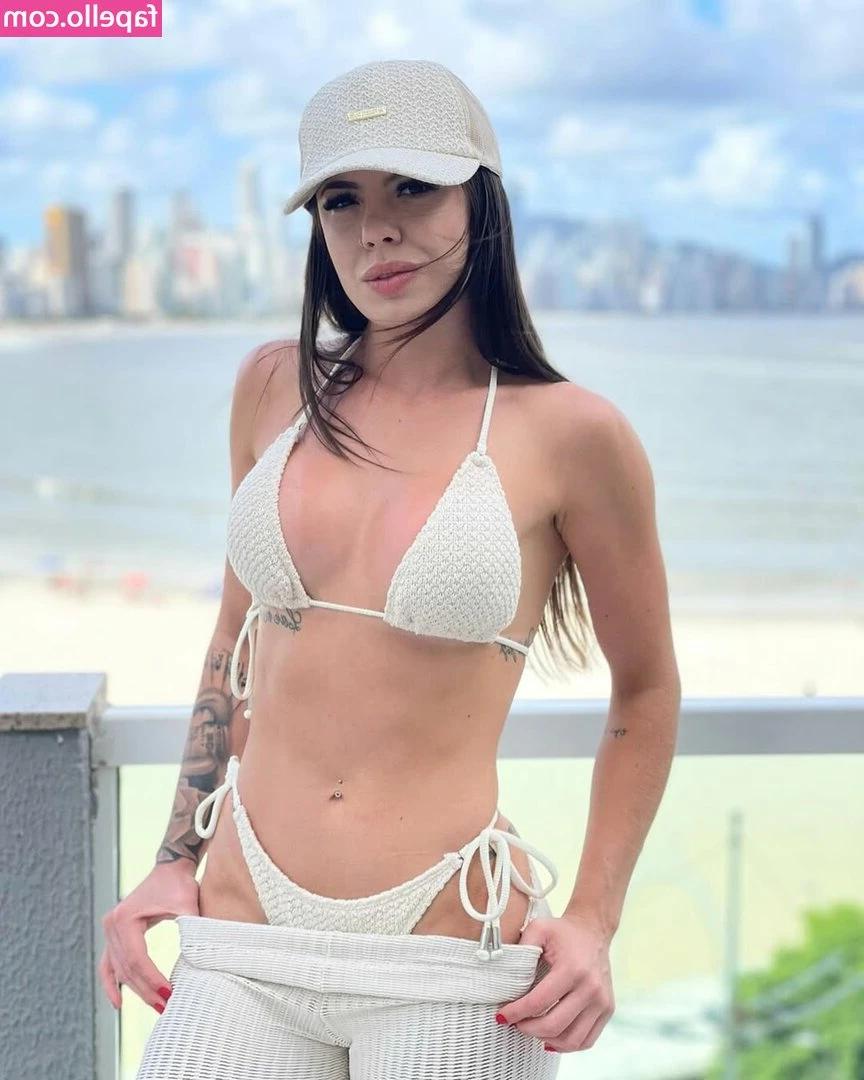 Mayara Salfer [ mayara-salfer ] - All this ass need a little spank