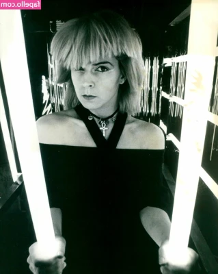Toyah - what would you do if you walked in one me?