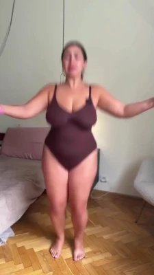 Karina Mural [ karina-mural ] - Sounds heavenly.... Posted is Slo-mo and regular speed 😜