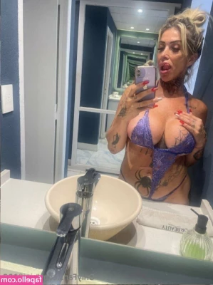 kate_987 [ kate-987 ] - Now I am officialy a hoe  lt 3