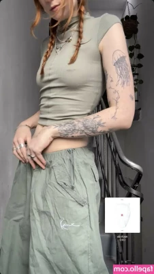 Leonie Busse [ leonie-busse ] - Chest and biceps are toast and my pits are musky as fuck