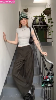 Leonie Busse [ leonie-busse ] - Getting off in my boyfriends gaming room while he hangs out with his