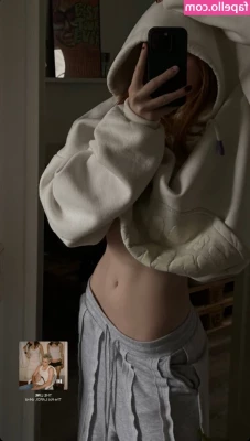 Leonie Busse [ leonie-busse ] - Here's a 3some from last December that I'm just now getting around to