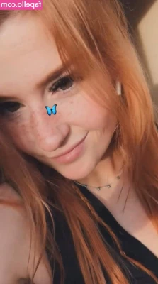 Leonie Busse [ leonie-busse ] - can I sit on your lap