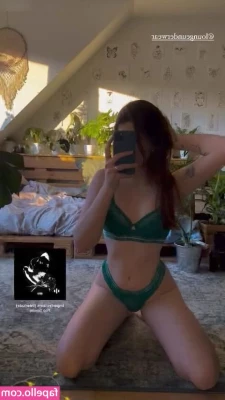Leonie Busse [ leonie-busse ] - I love it when it s all the way   this gorilla grip kitty pulled the