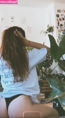 Leonie Busse [ leonie-busse ] - BTS - today's photoshoot