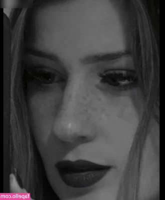 Leonie Busse [ leonie-busse ] - Play with me