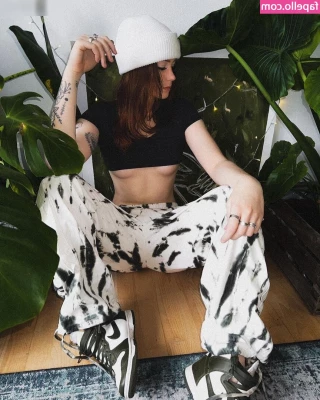Leonie Busse [ leonie-busse ] - as OnlyFans is becoming more stringent about ToS  I will not be