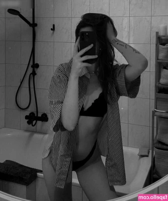 Leonie Busse [ leonie-busse ] - Happy Sunday 💖