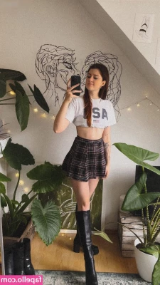 Leonie Busse [ leonie-busse ] - Did I tell you purple is my new fave colour heehe I ve even dyed my