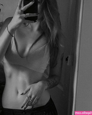 Leonie Busse [ leonie-busse ] - Fartypants! X