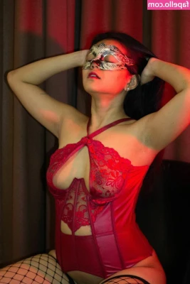 Vlora Zakiyah [ vlora-zakiyah ] - Do you like when I smile babe?