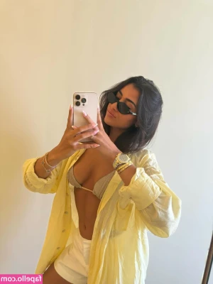 Lola Marandel [ lola-marandel ] - What are you worshipping first? 🥵
